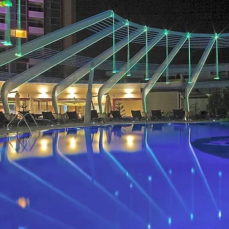 Vega Hotel 5*