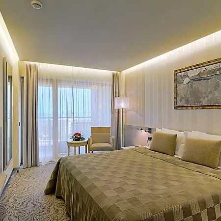 Vega Mamaia